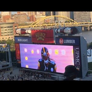 Meet your Posher, Hunter